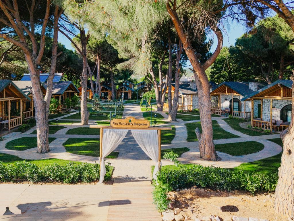 Pino Mar Luxury Bungalows