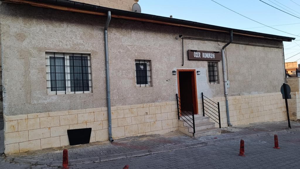 Özer konukevi