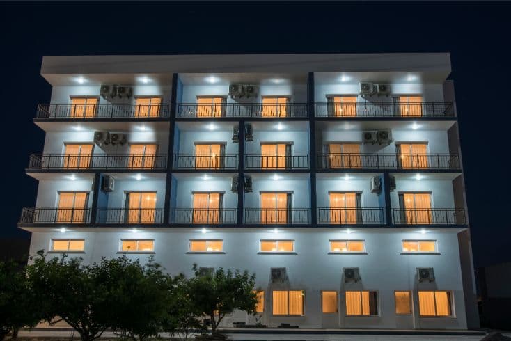 Deniz Airport Suites