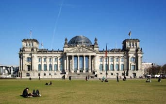 almanyanin-baskenti-berlinde-gezilecek-yerler