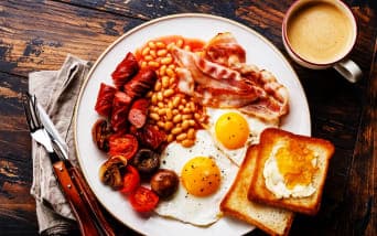 İngiltere’de Ne Yenir? İngiliz Mutfağı Rehberi