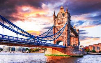 Londra’da Nerede Kalınır? Soho mu Shoreditch mi Daha Mantıklı?