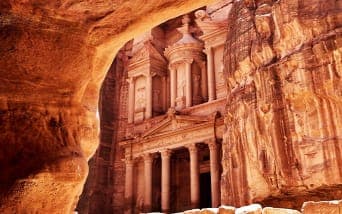 Petra: Her Ay 1 Efsane